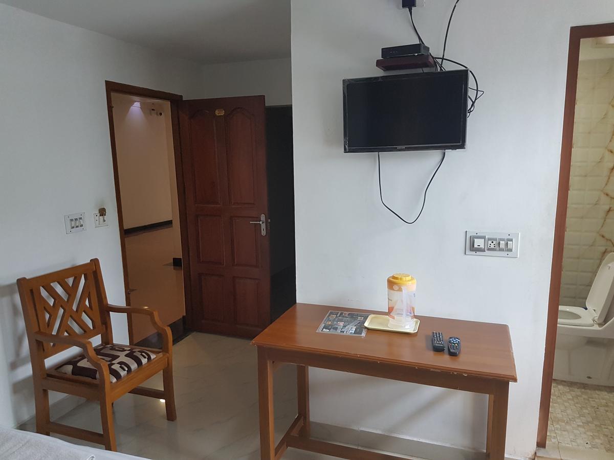 Princess Residency Hotel Nedumbassery Exterior photo