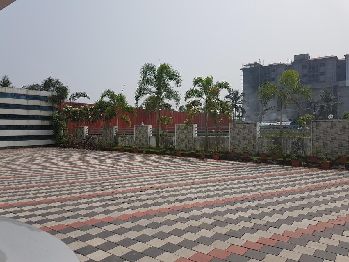 Princess Residency Hotel Nedumbassery Exterior photo